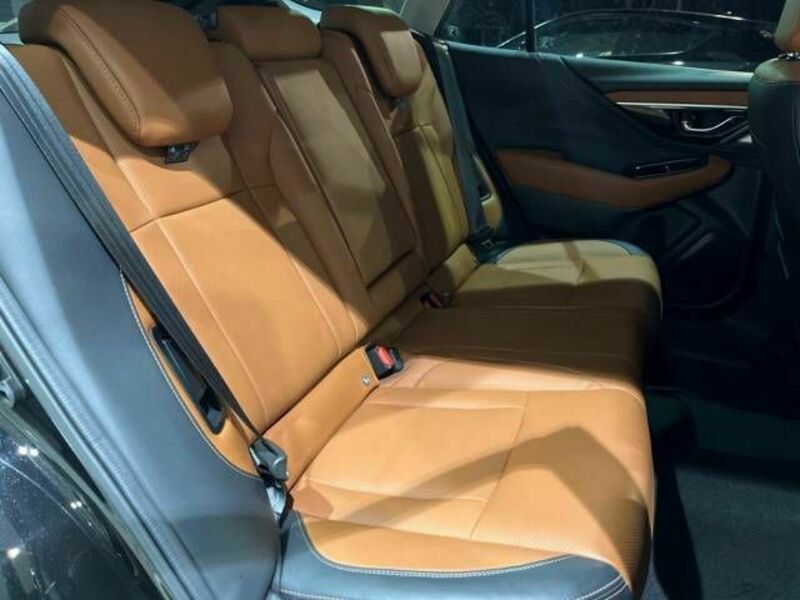 LEGACY OUTBACK-8