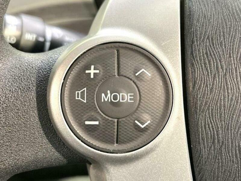 PRIUS-6