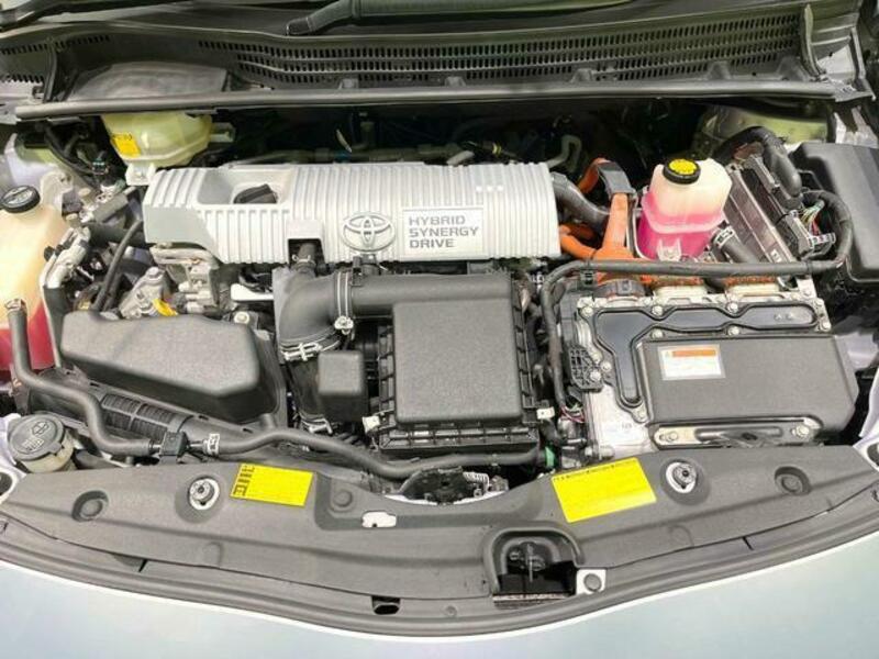 PRIUS-17