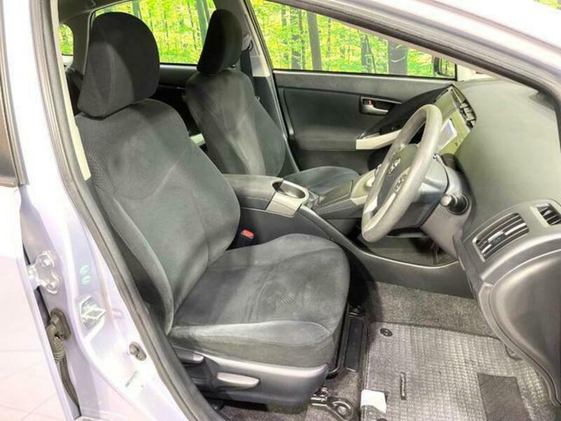 PRIUS-10
