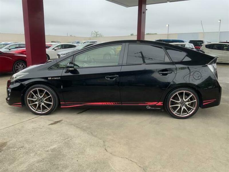 PRIUS-4