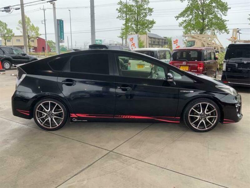 PRIUS-3