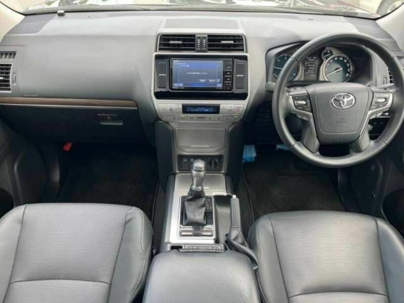 LAND CRUISER PRADO-1