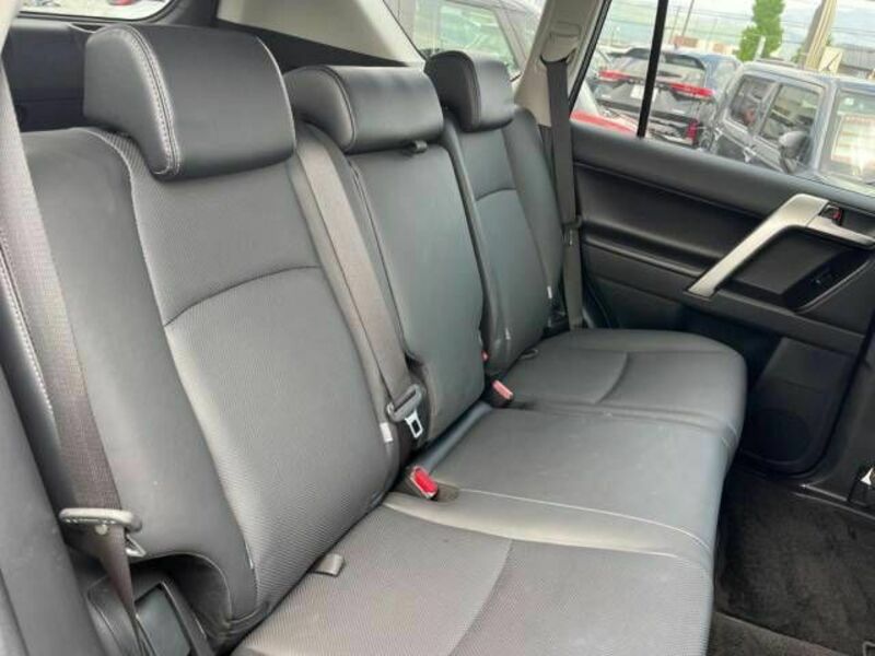 LAND CRUISER PRADO-8