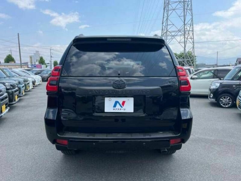 LAND CRUISER PRADO-14