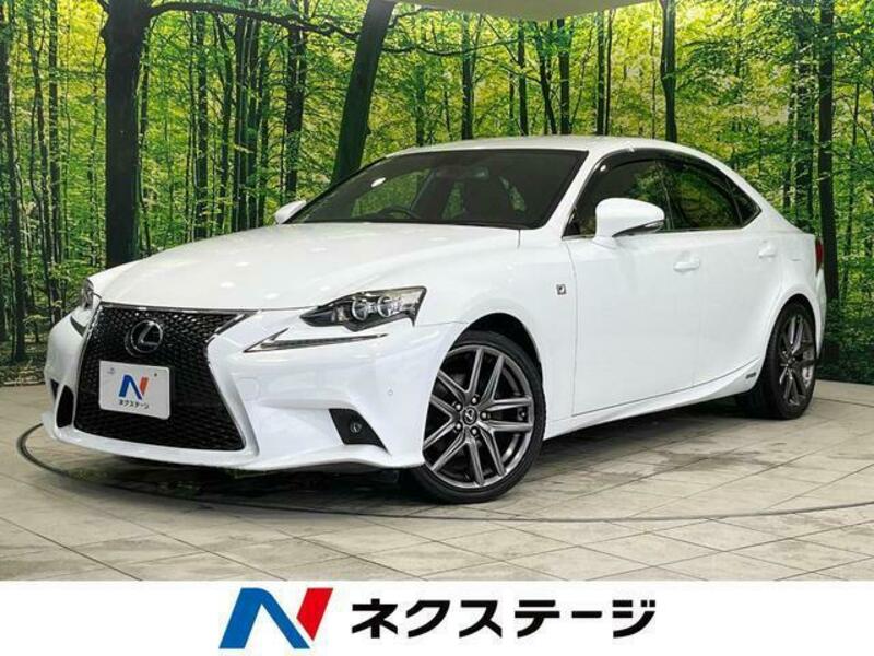 LEXUS　IS
