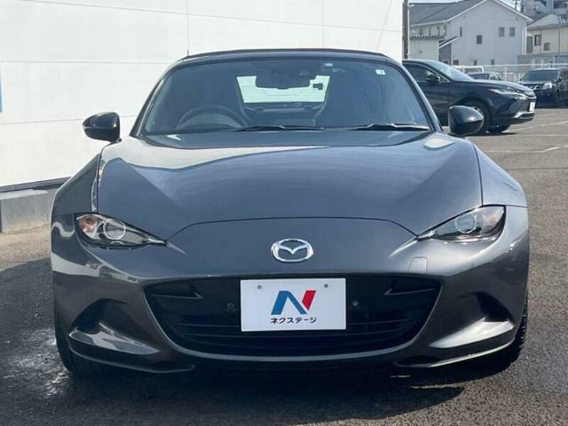 ROADSTER-12
