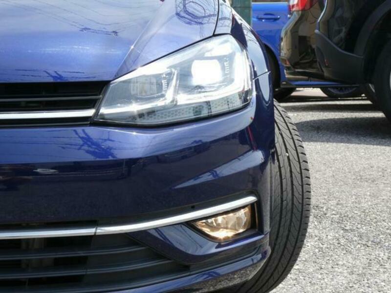 GOLF VARIANT-11