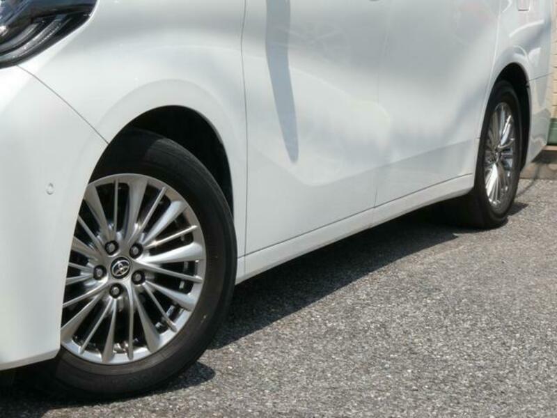 ALPHARD-8