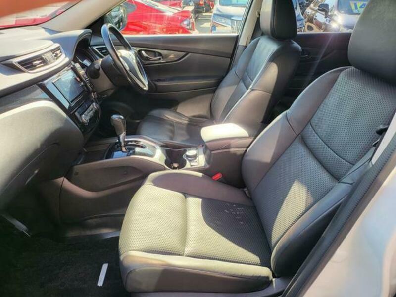 X-TRAIL-7