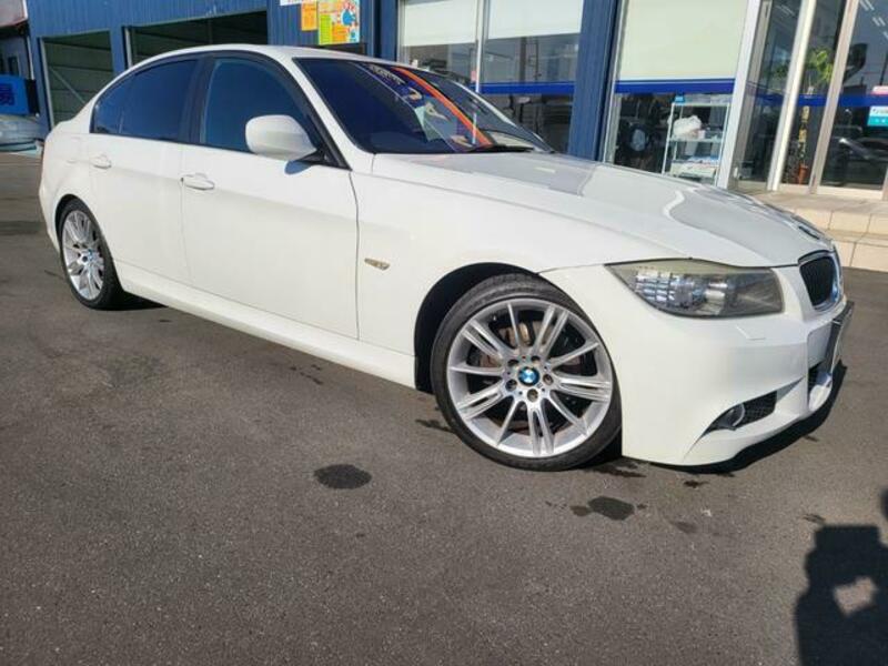 BMW　3 SERIES