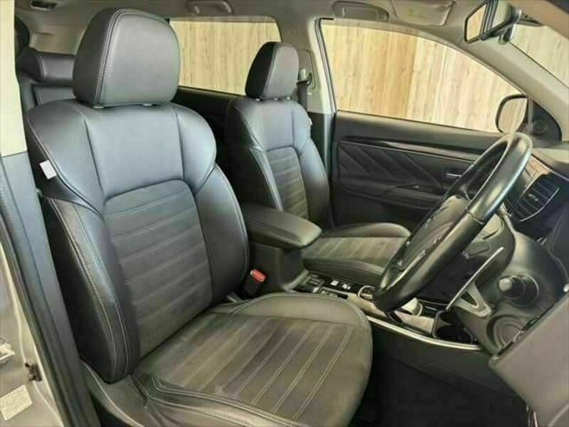 OUTLANDER PHEV
