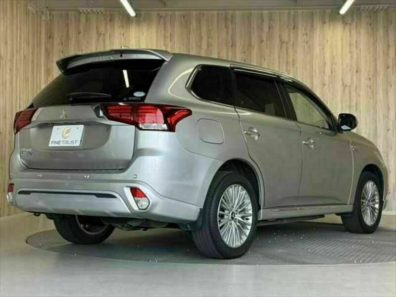 OUTLANDER PHEV