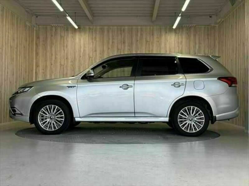 OUTLANDER PHEV