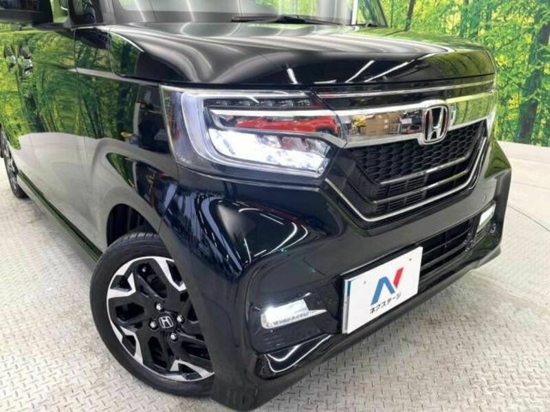 N BOX CUSTOM-12