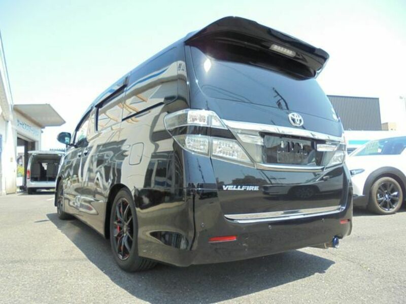 VELLFIRE-2