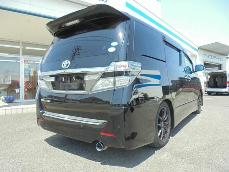 VELLFIRE-3
