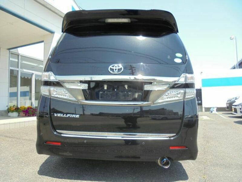 VELLFIRE-7