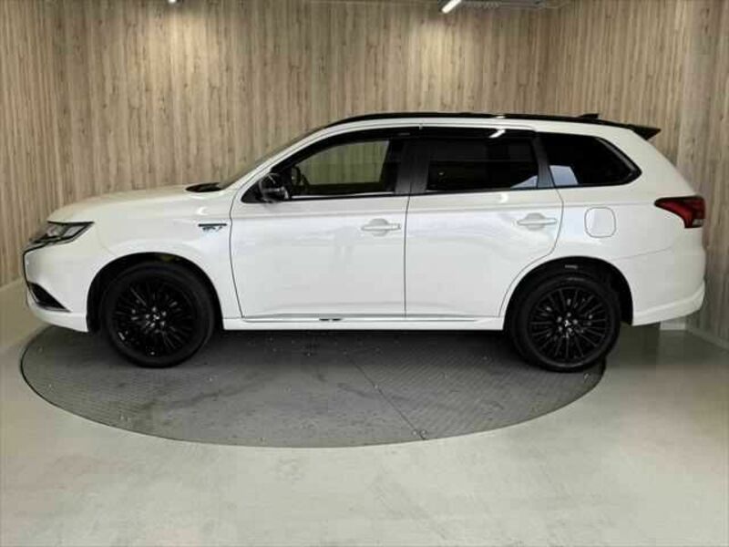 OUTLANDER PHEV-15