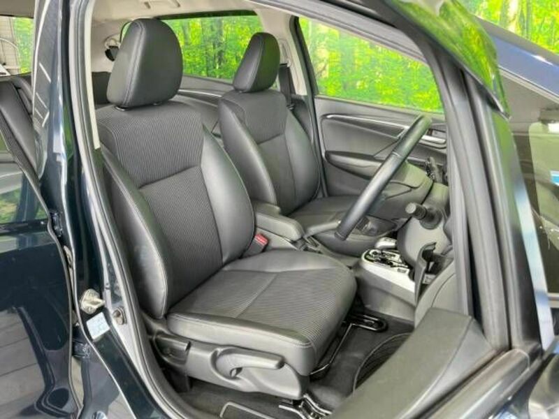 FIT HYBRID-8
