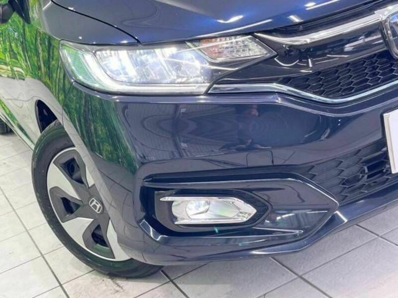 FIT HYBRID-12
