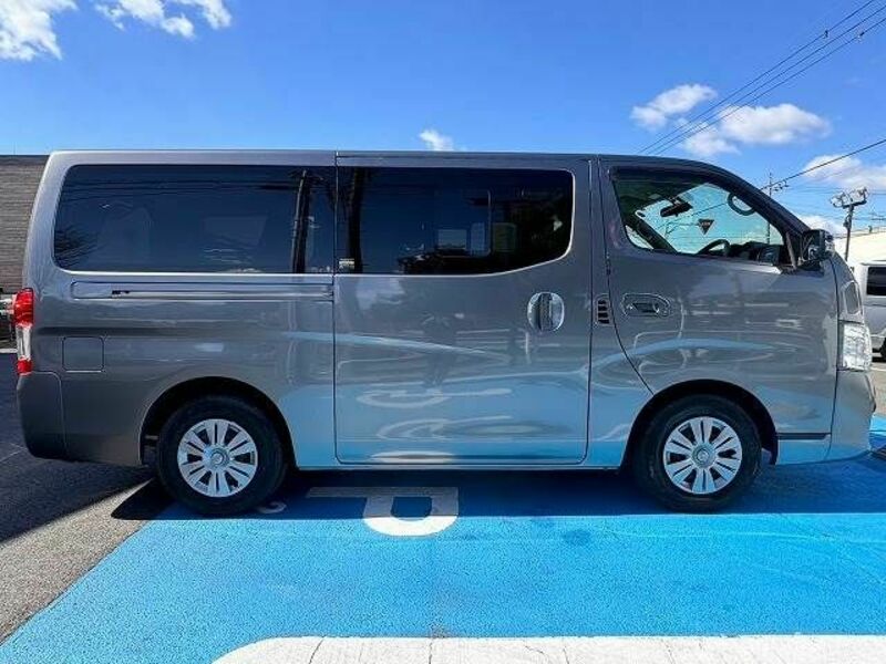 NV350 CARAVAN-17
