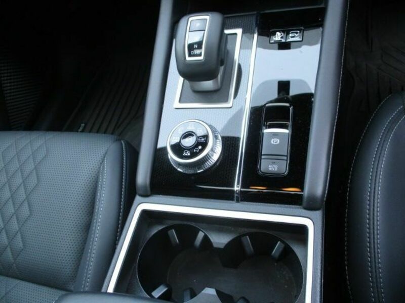 OUTLANDER PHEV-21