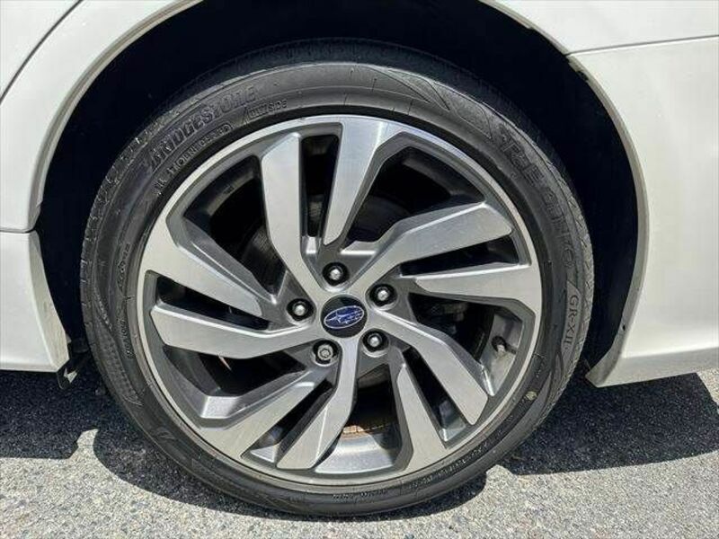 LEVORG-24