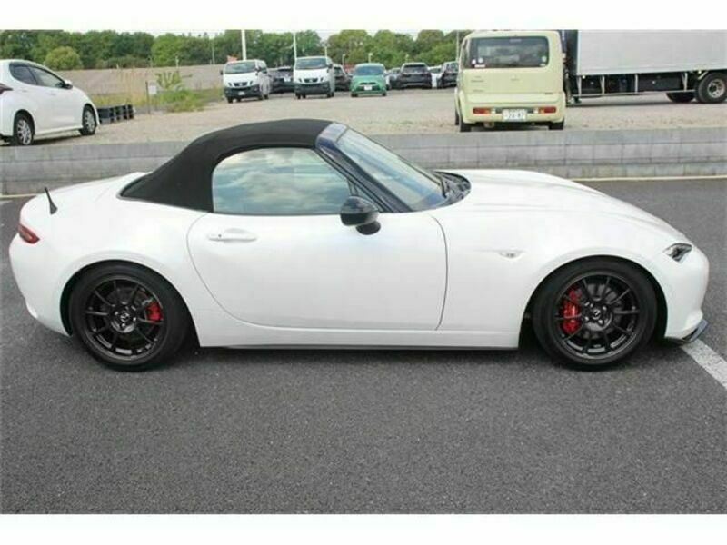 ROADSTER