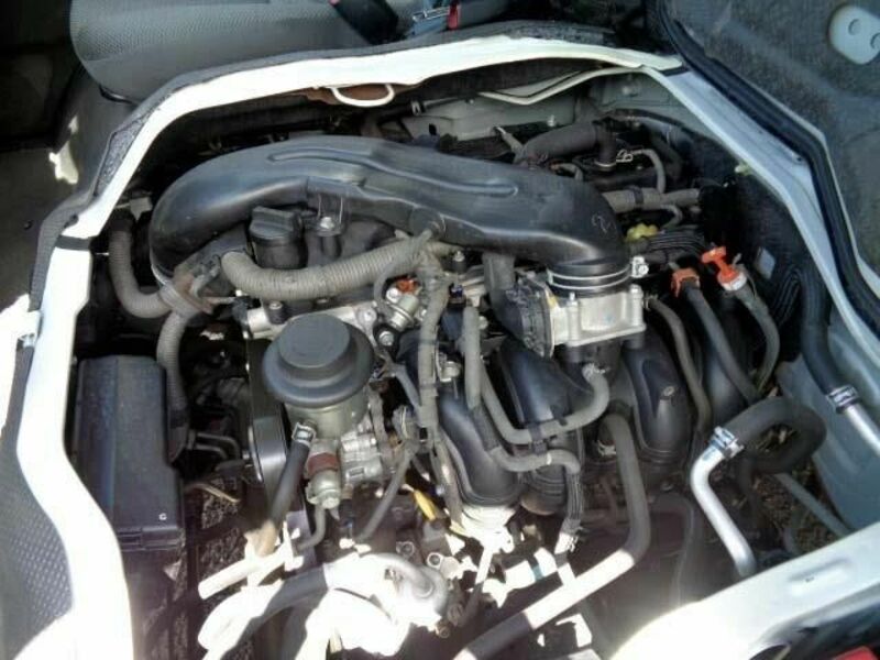 HIACE COMMUTER-3