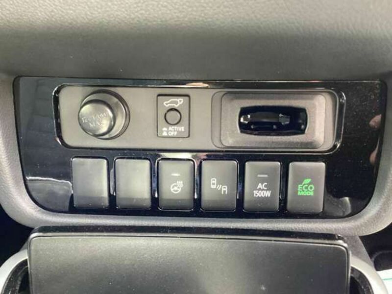 OUTLANDER PHEV-9