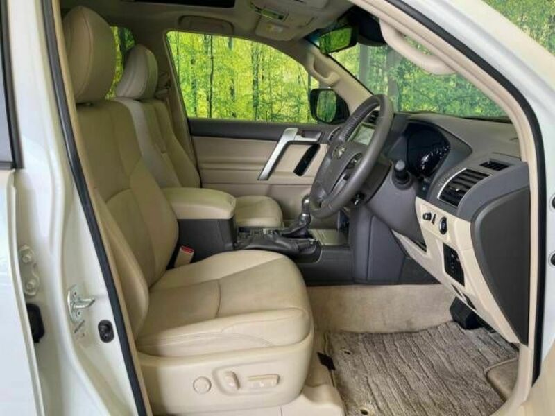 LAND CRUISER PRADO-7