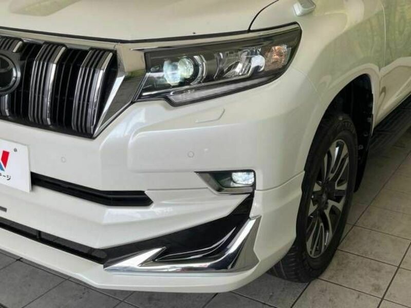 LAND CRUISER PRADO-12