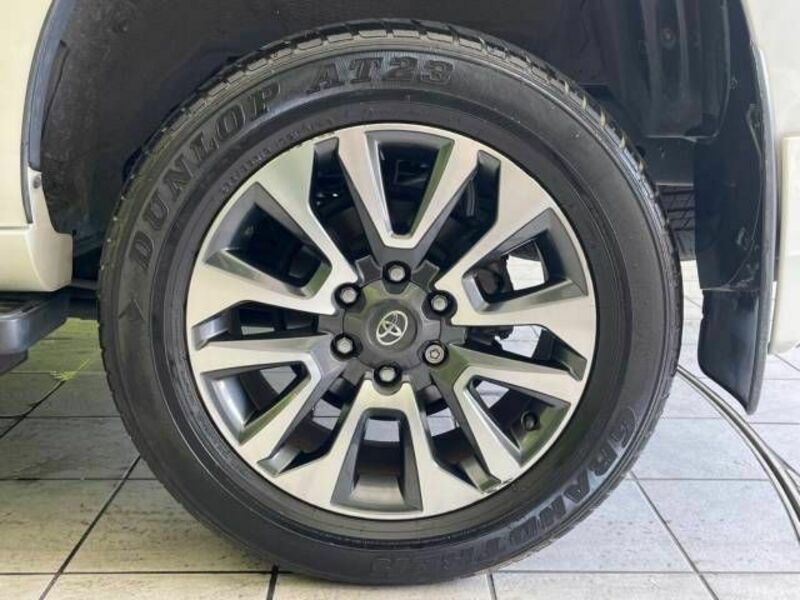 LAND CRUISER PRADO-13