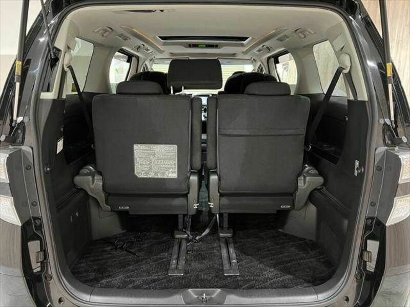 VELLFIRE-12