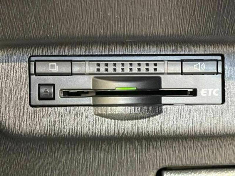 PRIUS-4