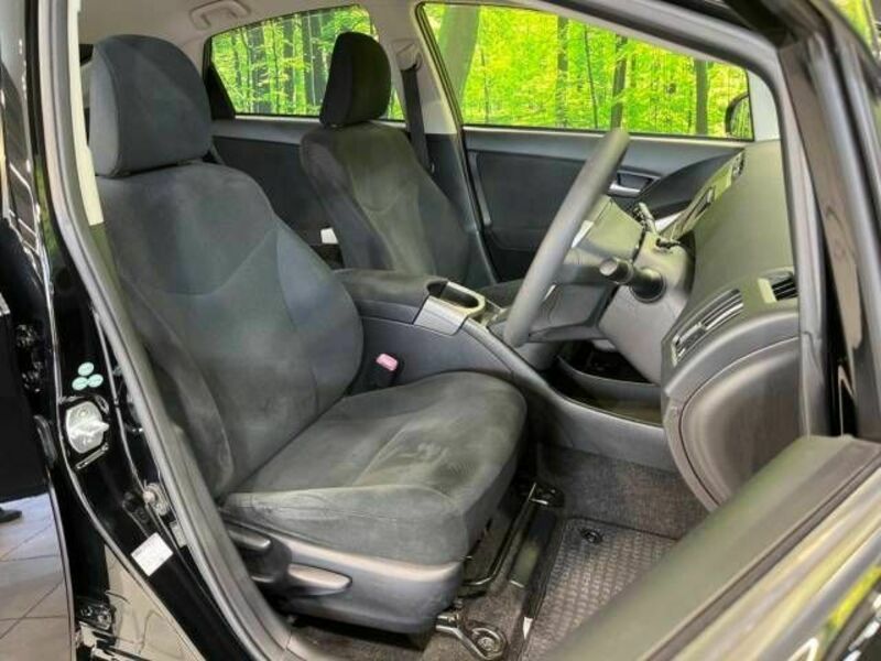 PRIUS-7