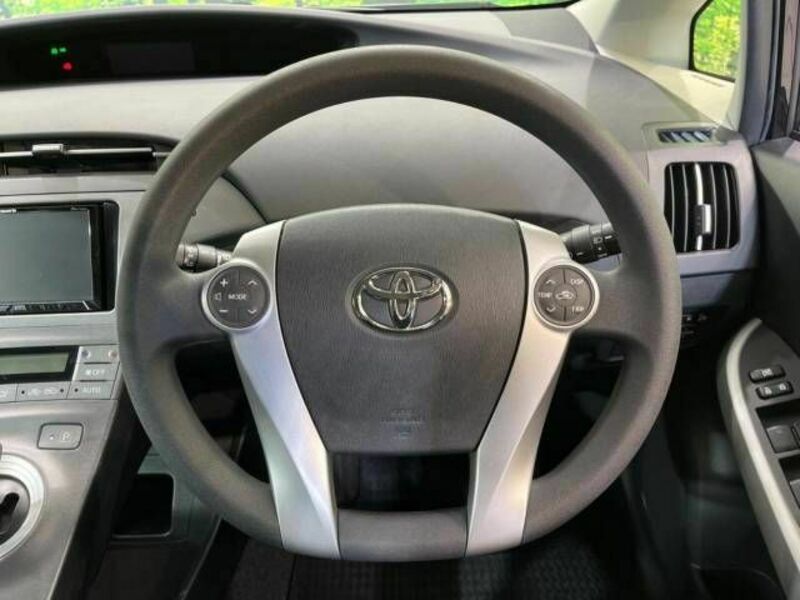 PRIUS-10