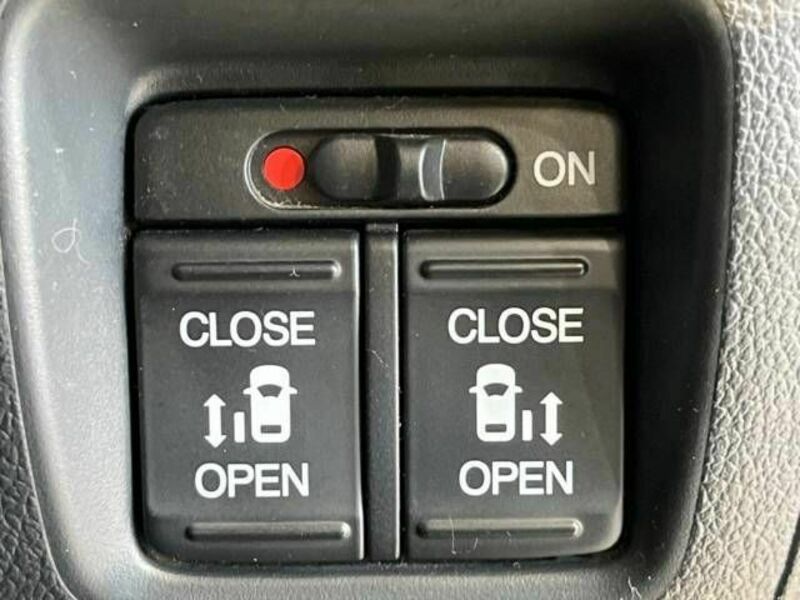 N BOX CUSTOM-4