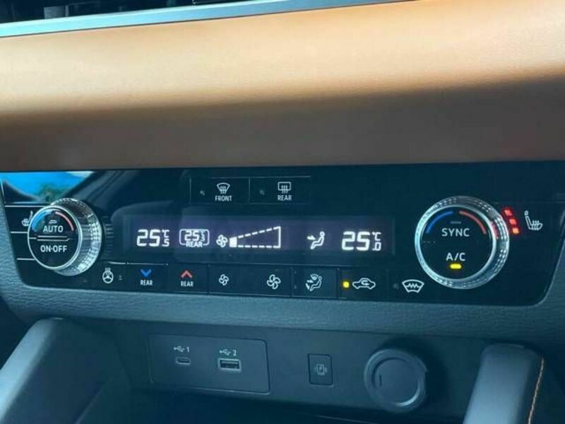 OUTLANDER PHEV-6