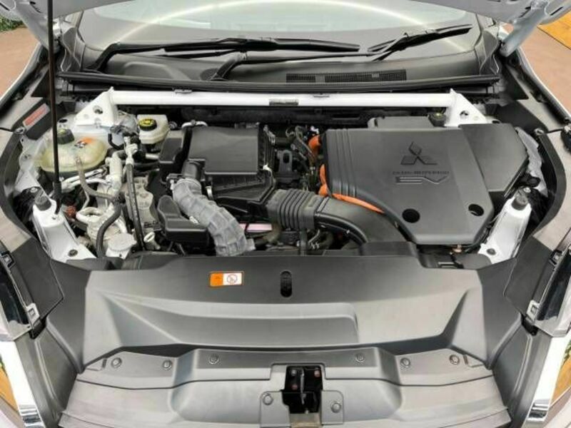 OUTLANDER PHEV-17