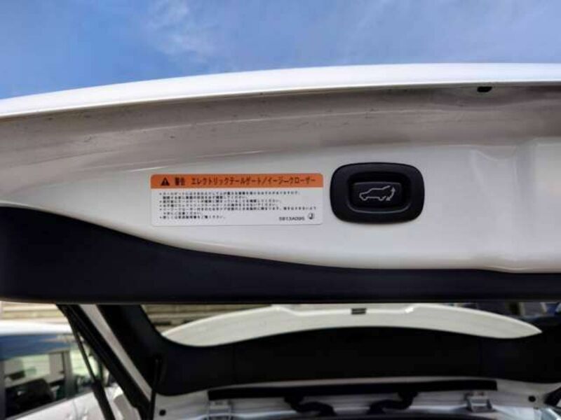 OUTLANDER PHEV-5