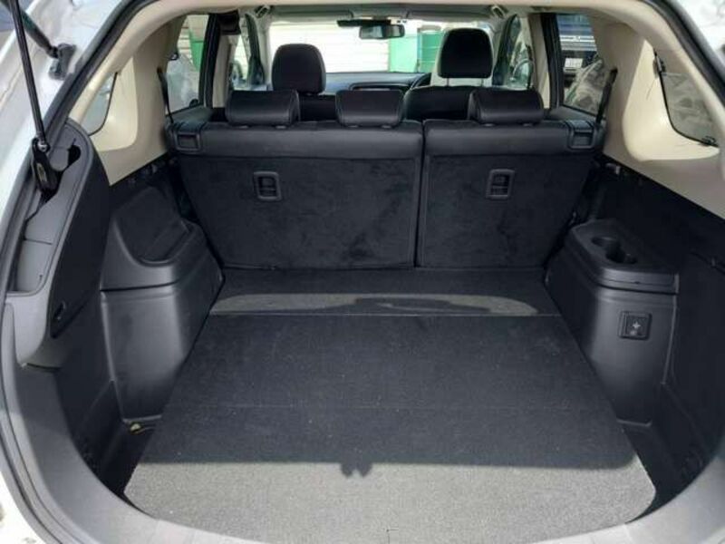 OUTLANDER PHEV-7
