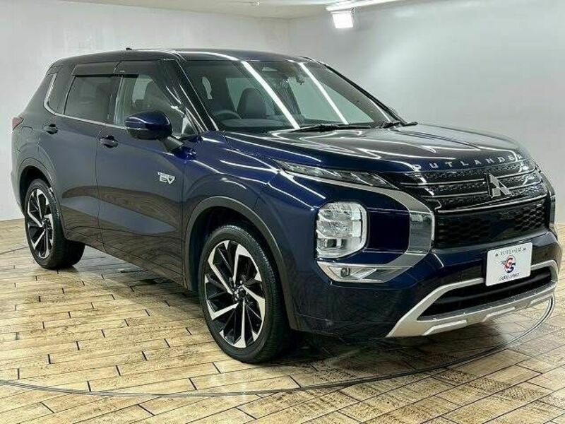 OUTLANDER PHEV-13