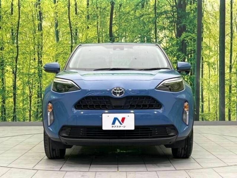 YARIS CROSS-13