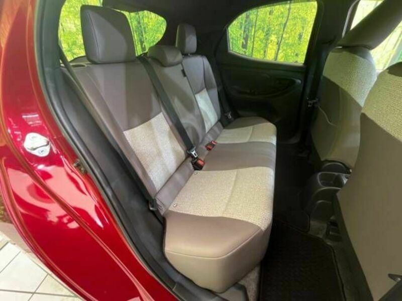 YARIS-8