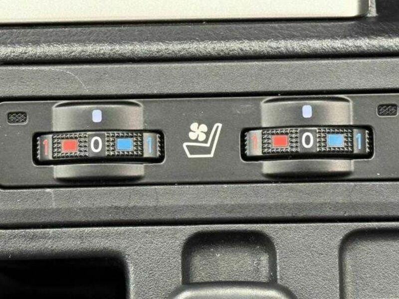 LAND CRUISER PRADO-9