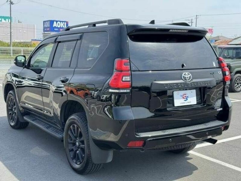 LAND CRUISER PRADO-15