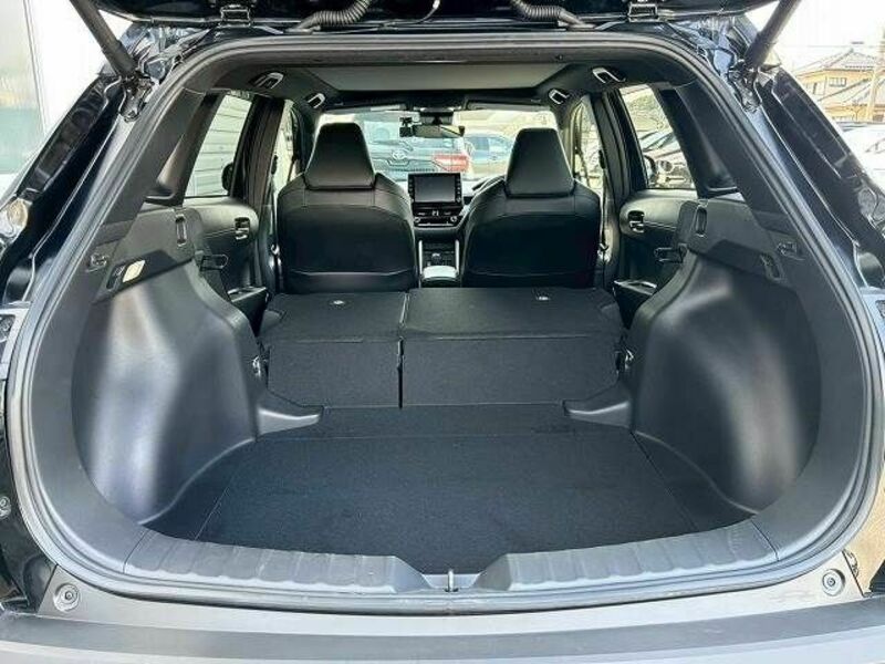 COROLLA CROSS-19