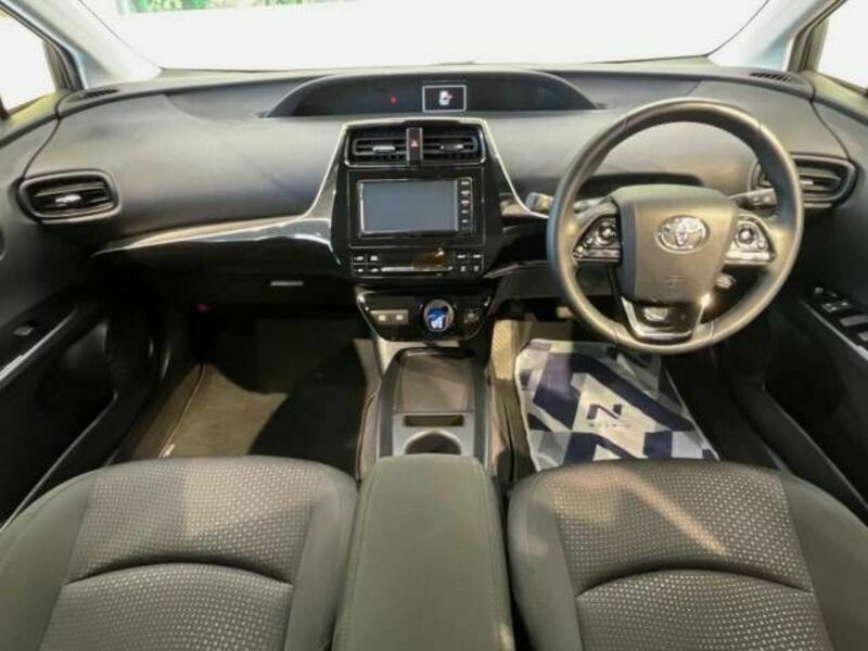 PRIUS-1